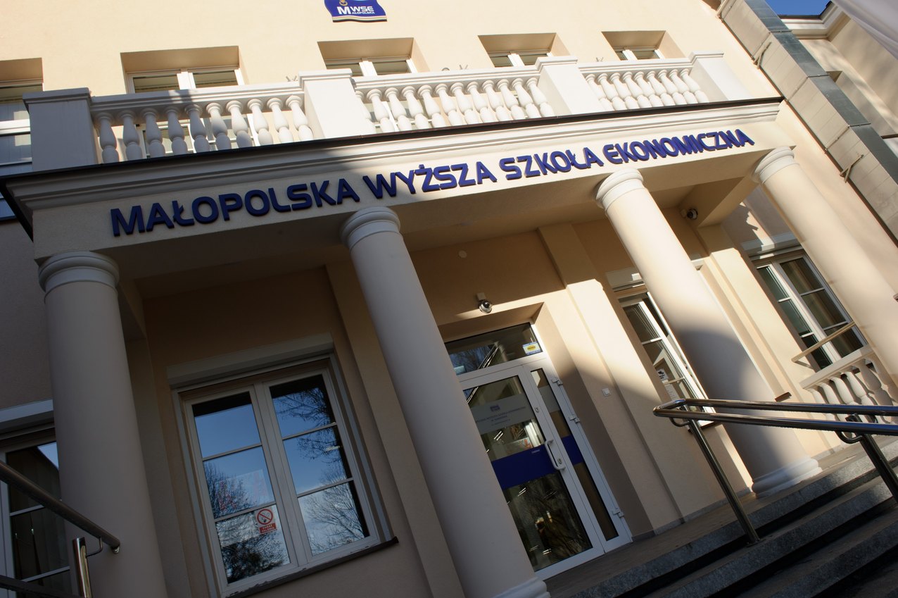 O uczelni