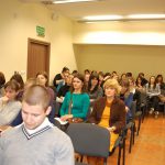 Uczestnicy sympozjum pedagogicznego w sali obrad