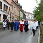 Procesja przechodzi ul. Targową