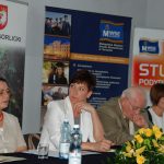 Przedstawiciele MWSE od lewej mgr Zofia Kozioł, mgr Renata Mielak, prof. dr hab. Leszek Kozioł, dr Jolanta Stanienda przy stole prezydialnym