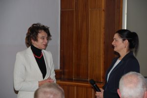 Maria Kanior - prezes Stowarzyszenia UTW oraz kanclerz mgr Zofia Kozioł