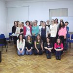 Wspólne, grupowe zdjęcie studentów MWSE uczestniczących w spotkaniu oraz studentów z Krakowa prowadzących zajęcia