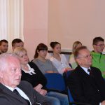 Pracownicy i studenci uczestniczący w sympozjum