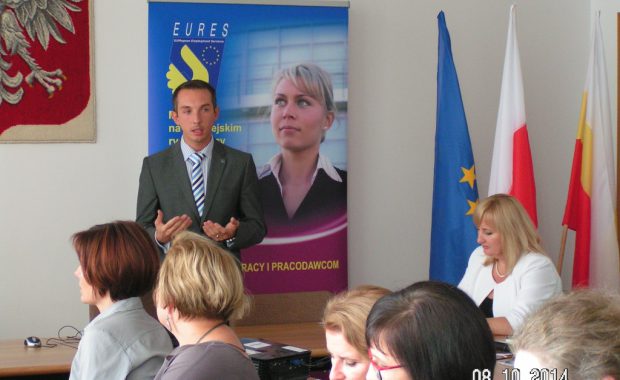 Mgr Radosław Pyrek w trakcie swojego wystąpienia dotyczącego programu Erasmus+