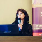 mgr Bożena Cynarski podczas wystąpienia